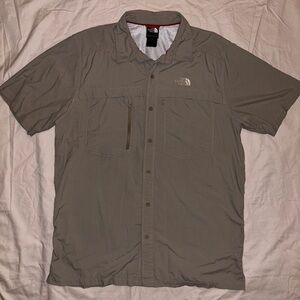 NWOT! The North Face Men's Button-down Shirt
